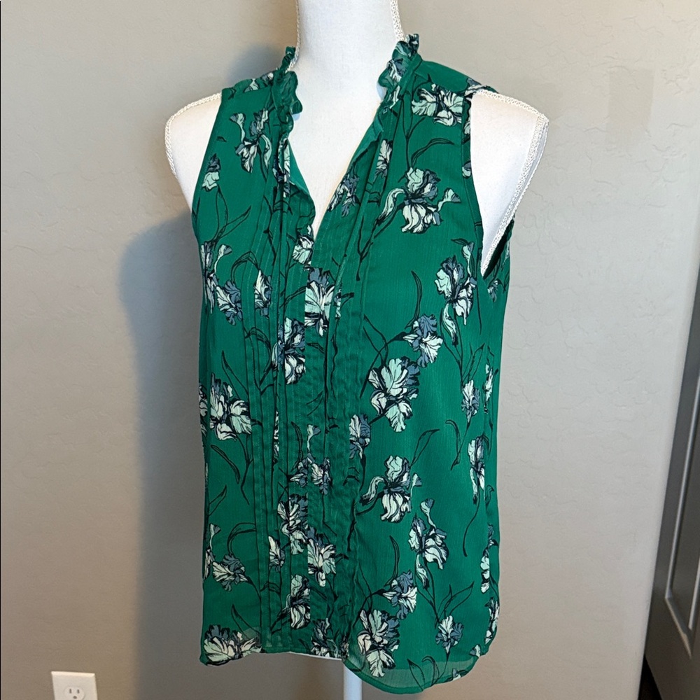 LOFT Green Floral Sleeveless Blouse